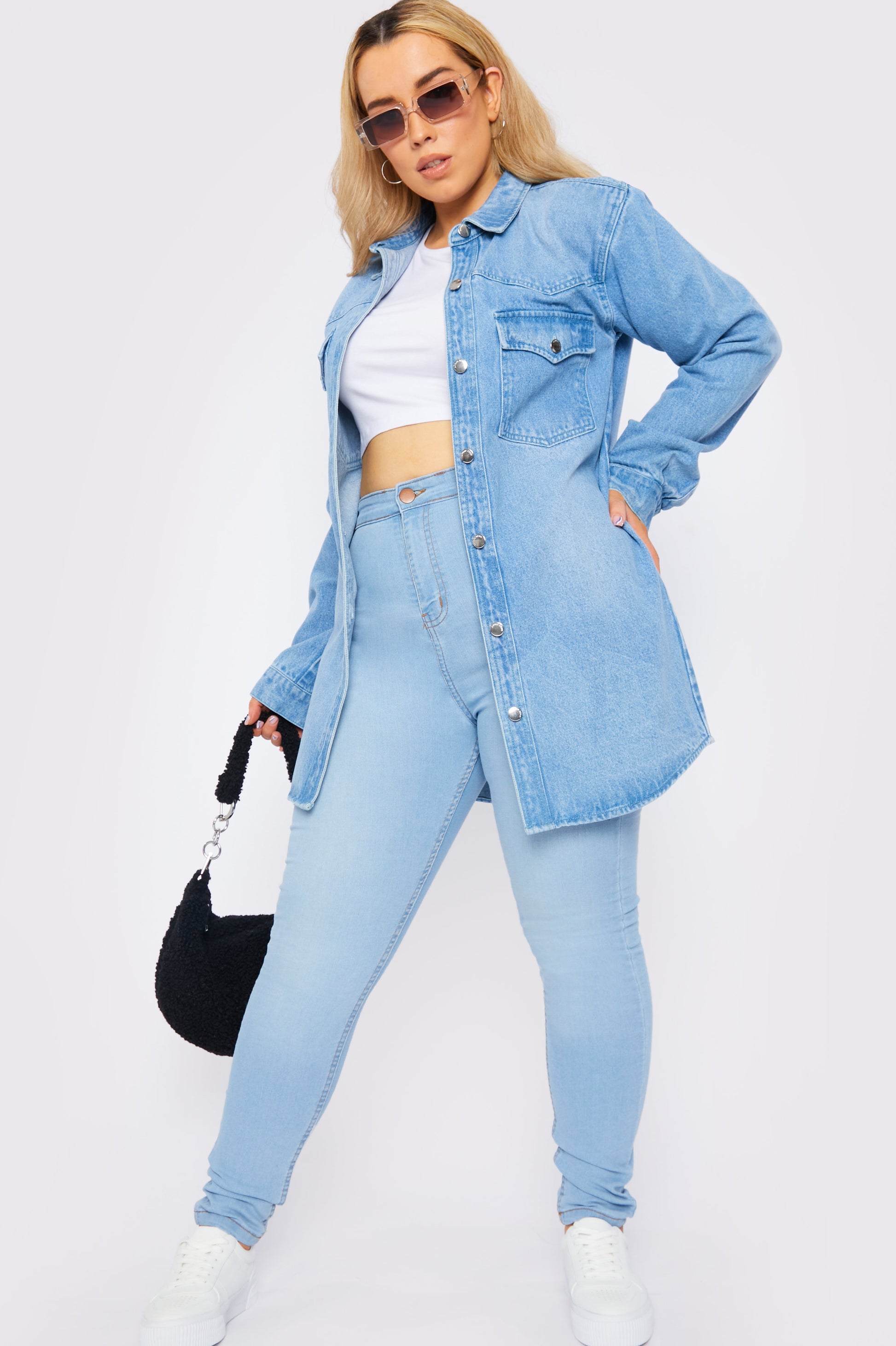 PLUS SIZE LONG DENIM SHIRT - LIGHT BLUE WASH