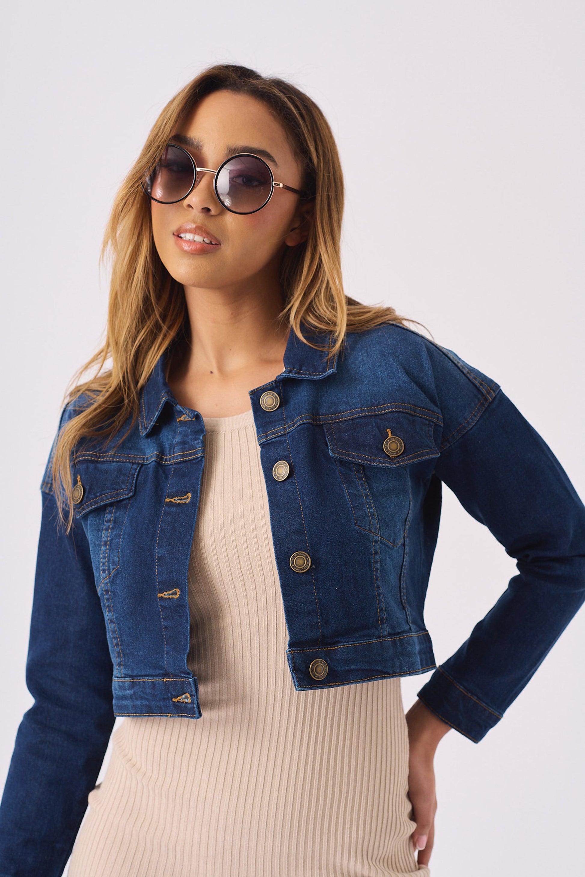 CROPPED DENIM JACKET - MID BLUE