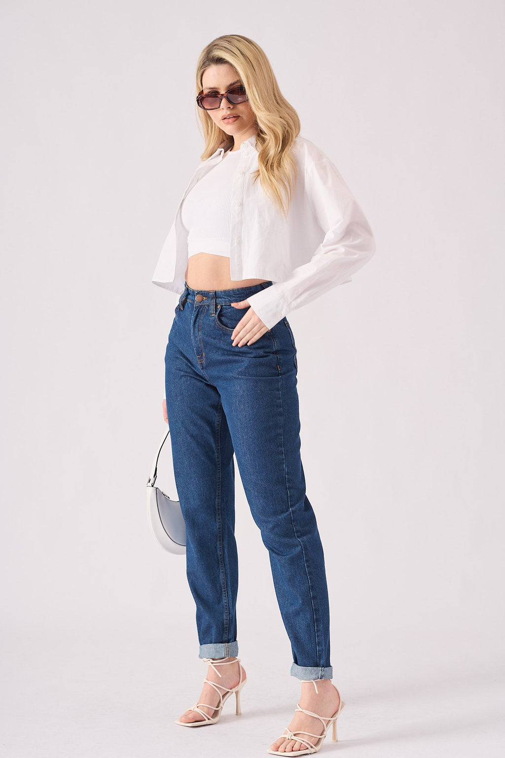 HIGH WAISTED TURN UP STRAIGHT LEG JEANS - MID BLUE