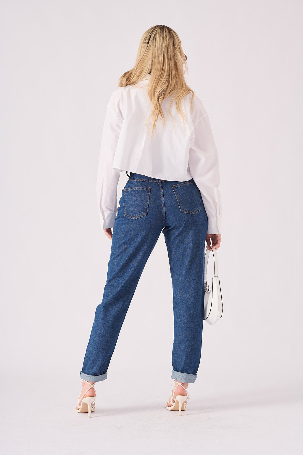 HIGH WAISTED TURN UP STRAIGHT LEG JEANS - MID BLUE