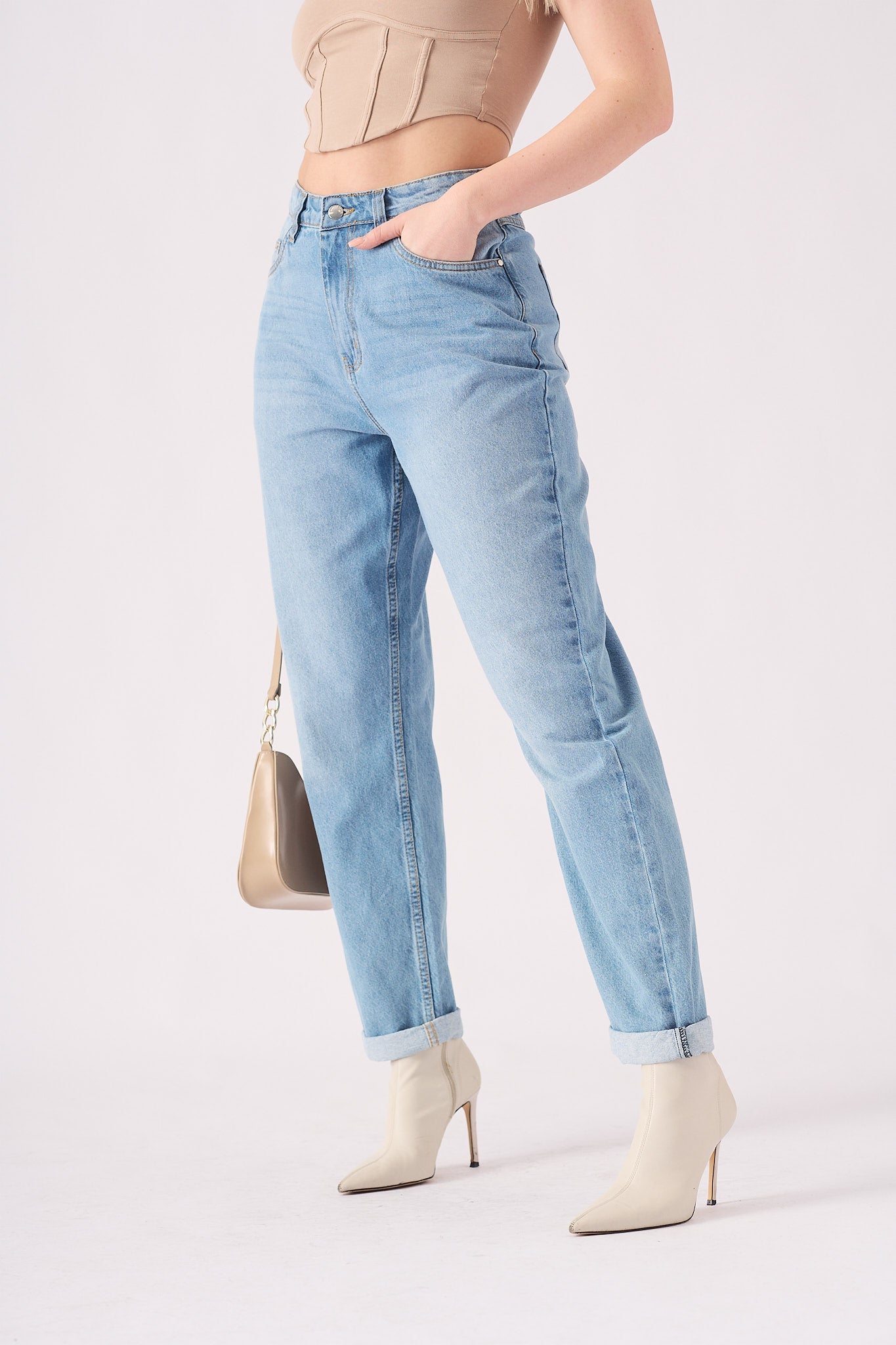 HIGH WAISTED TURN UP STRAIGHT LEG JEANS - LIGHT BLUE