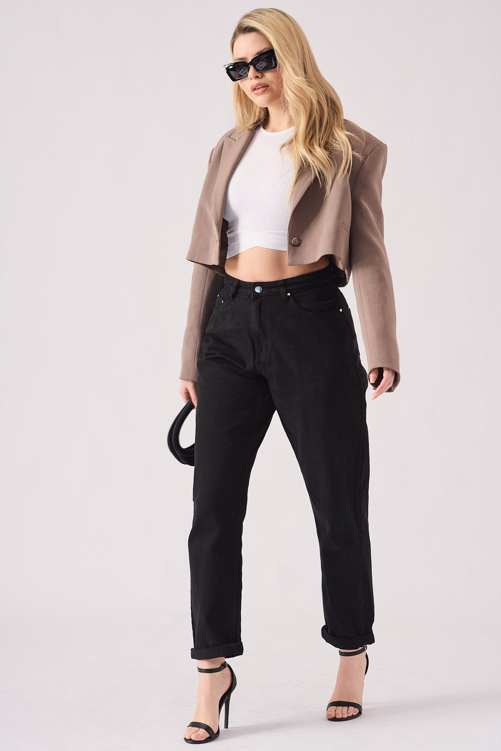 HIGH WAISTED TURN UP STRAIGHT LEG JEANS - BLACK