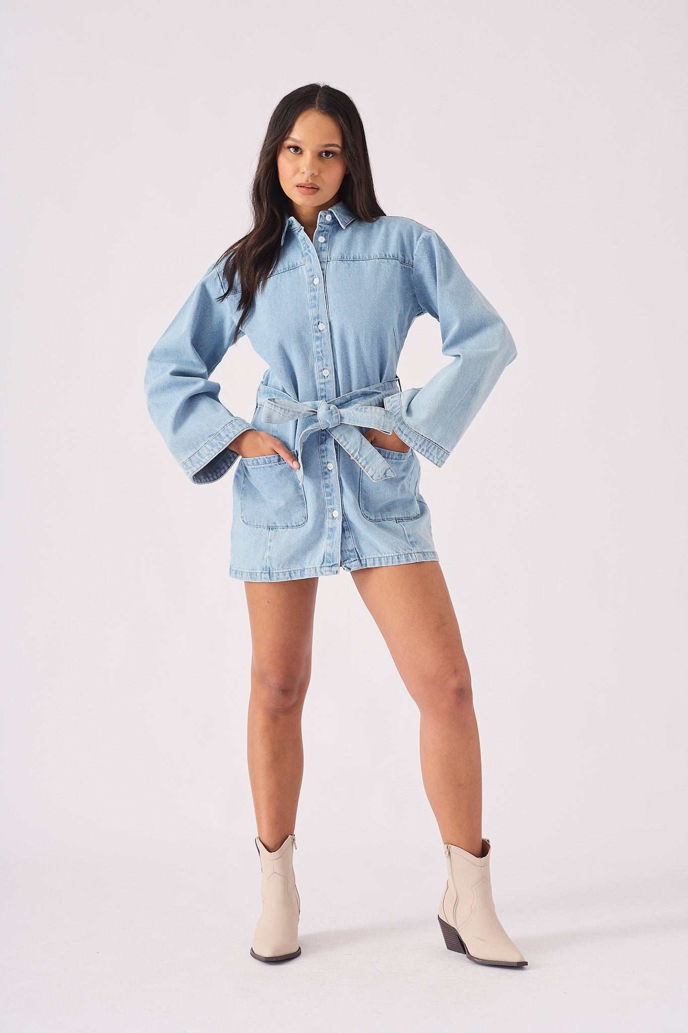 LONG SLEEVE WRAP DRESS  - LIGHT BLUE