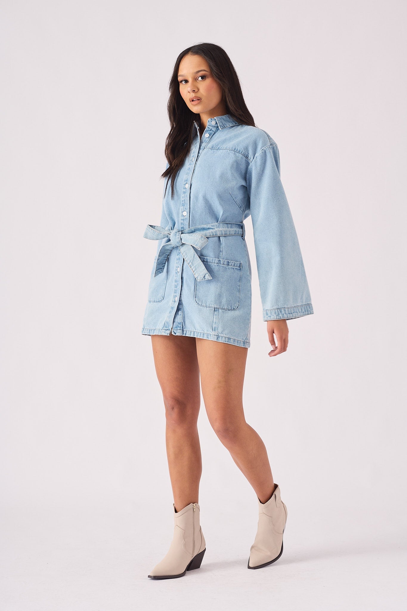 LONG SLEEVE WRAP DRESS  - LIGHT BLUE