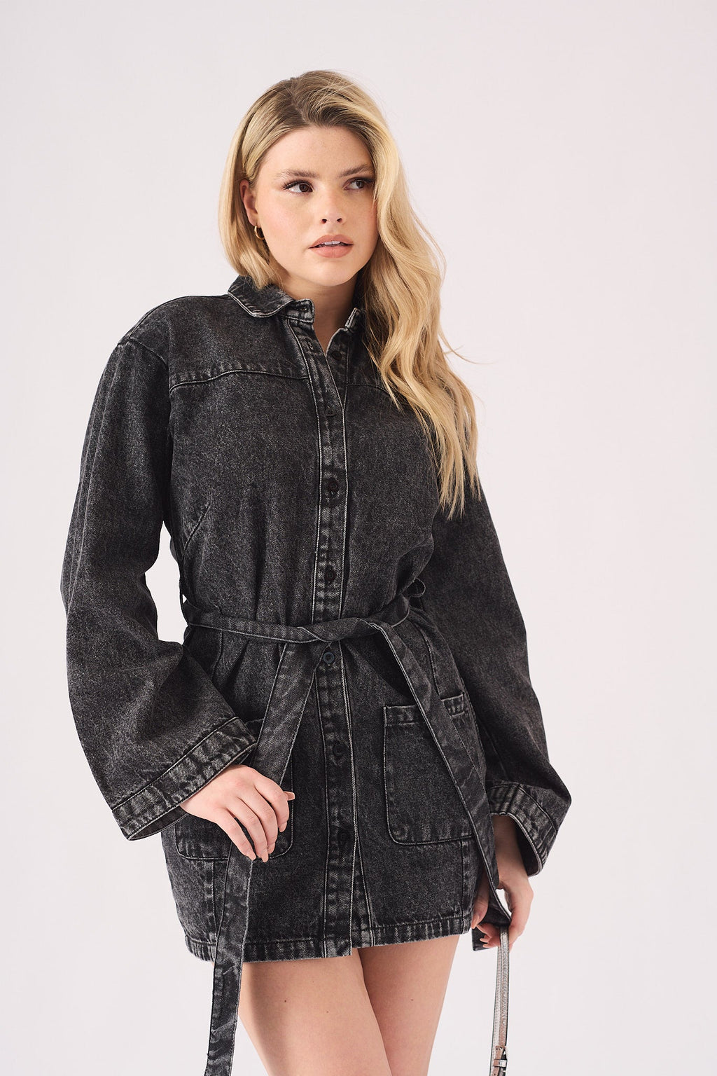 LONG SLEEVE WRAP DRESS - BLACK