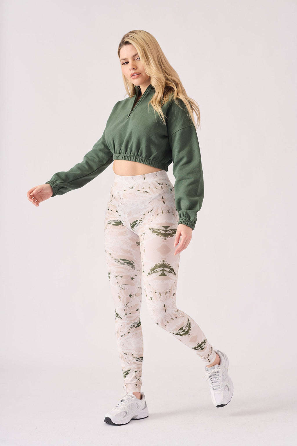 HALF ZIP SWEATSHIRT - GREEN