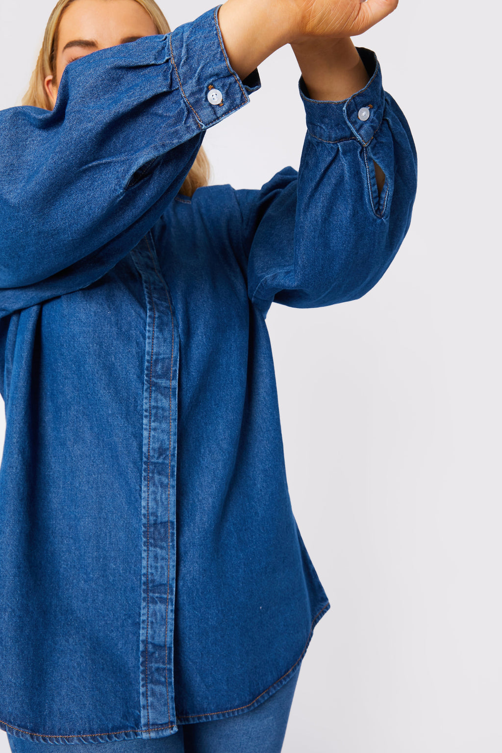 PLUS SIZE BALLOON SLEEVE DENIM SHIRT - MID BLUE