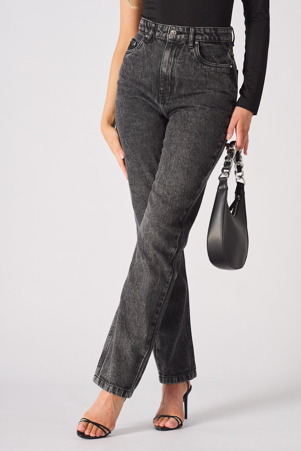 HIGH WAISTED SLIM STRAIGHT JEANS - BLACK